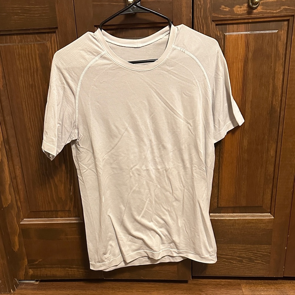 Lululemon metal vent tech short sleeve shirt shirt